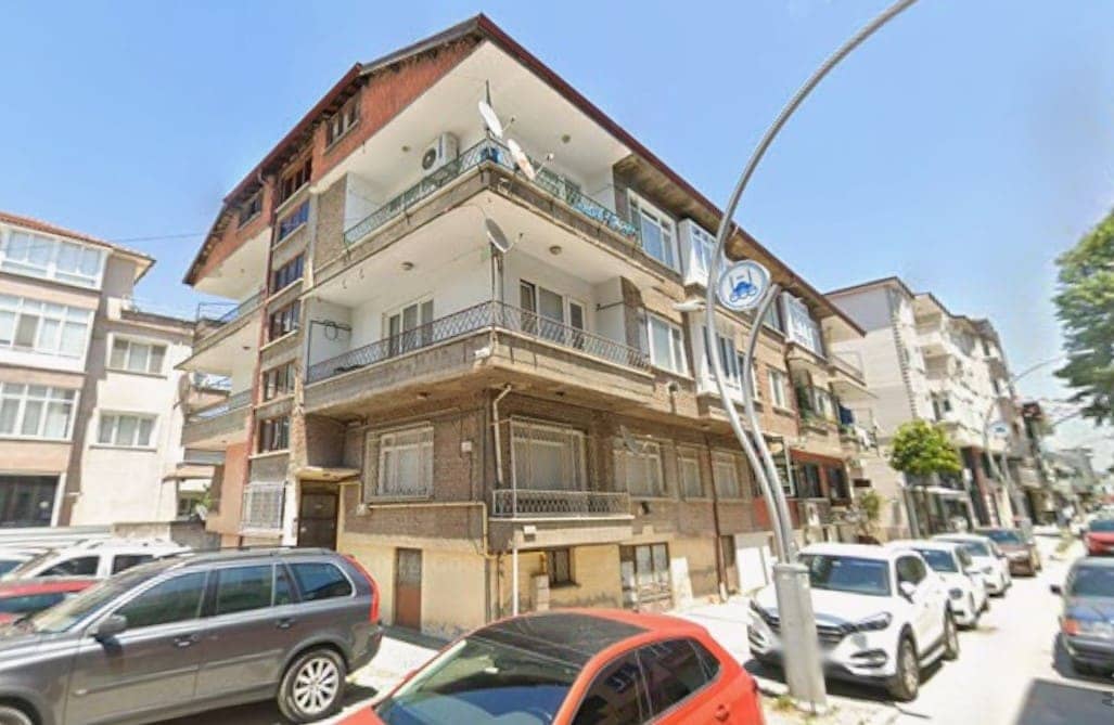 CUMHURİYET MAHALLESİ BELEDİYE ARKASI OFİSE UYGUN SATILIK DAİRE