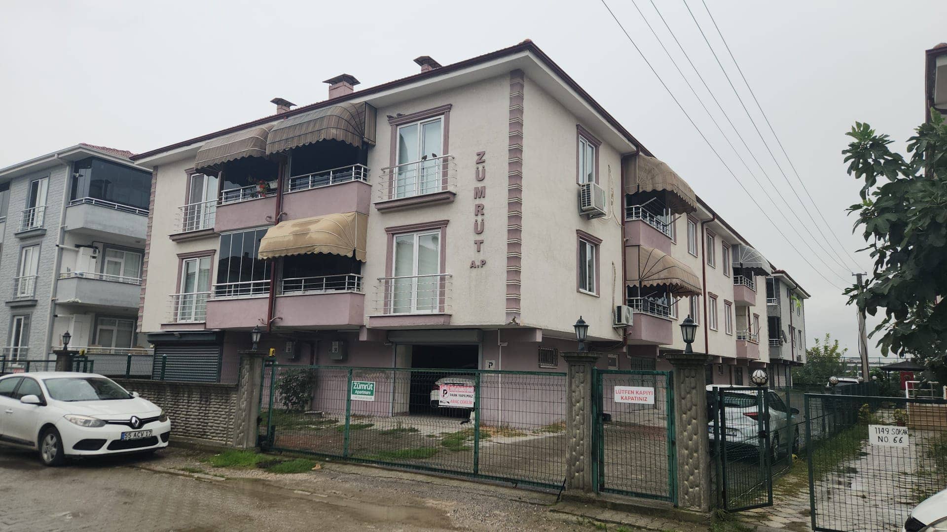 TEPEKUM MAHALLESİ TURAN CADDESİ PAZARYERİ KARŞISI SATILIK DAİRE